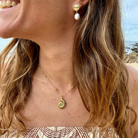 Seekers Shell Necklace