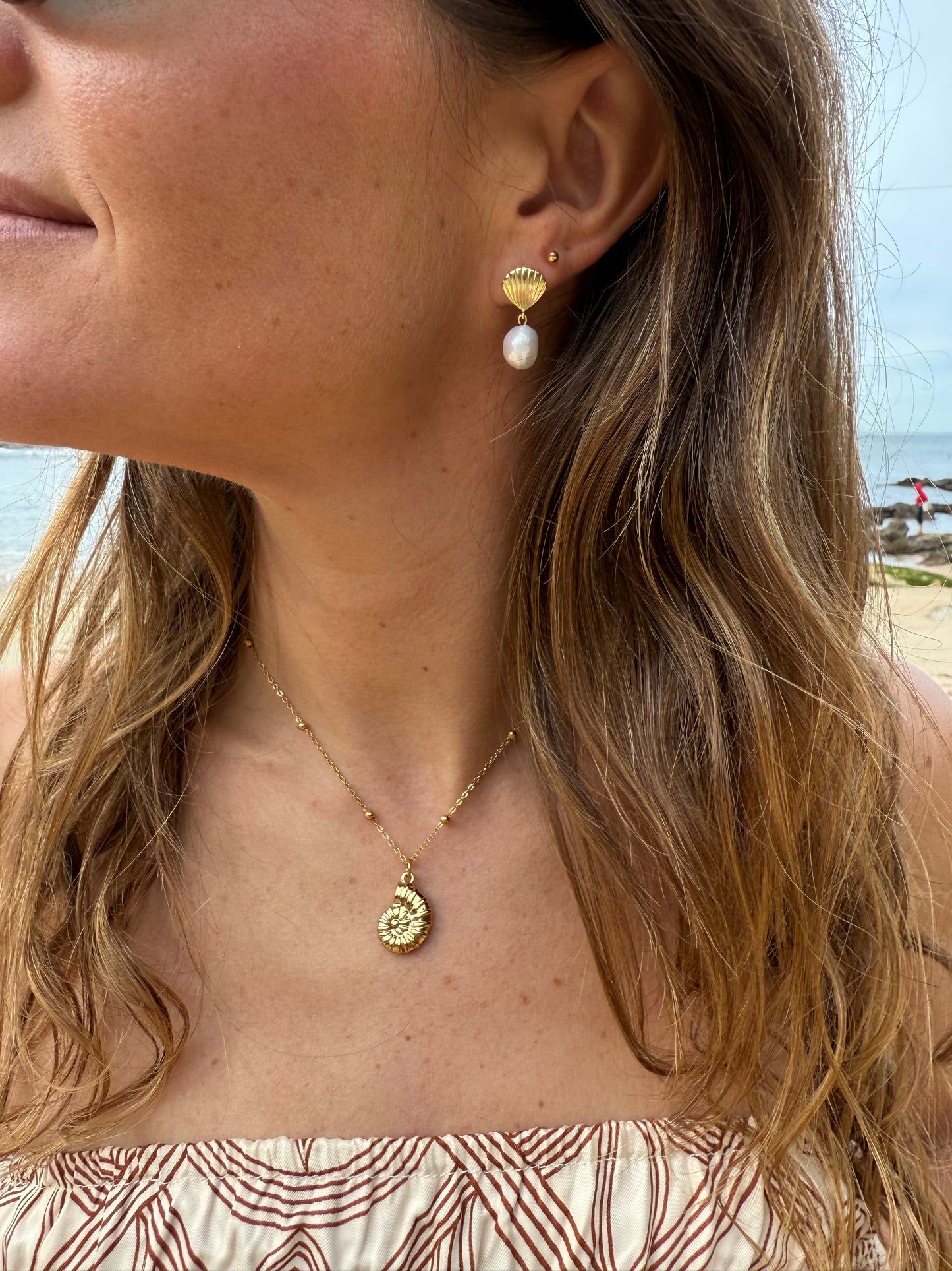 Dawn Shell Earrings